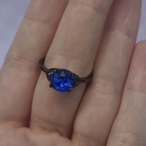 Classic Blue Stone Solitaire Ring Aries Detail - Size 8